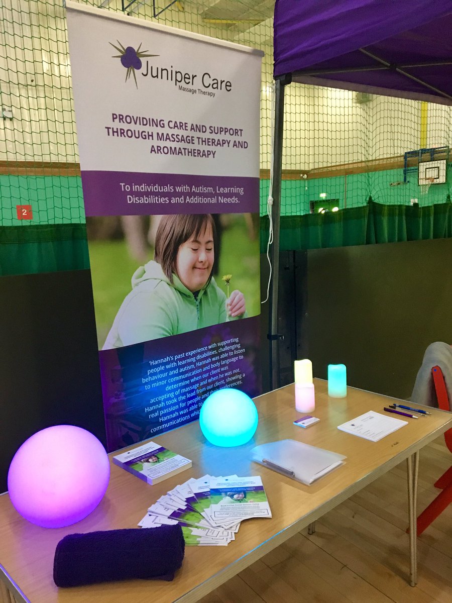 juniper_care's tweet photo. We’ve had such a fantastic day at Solihull Gets Active Games! 🚴🏻‍♂️🏓⚽️ 

It was great to meet so many people and to provide relaxing massage treatments in between all the sports activities! https://t.co/SsxMLZat0O
