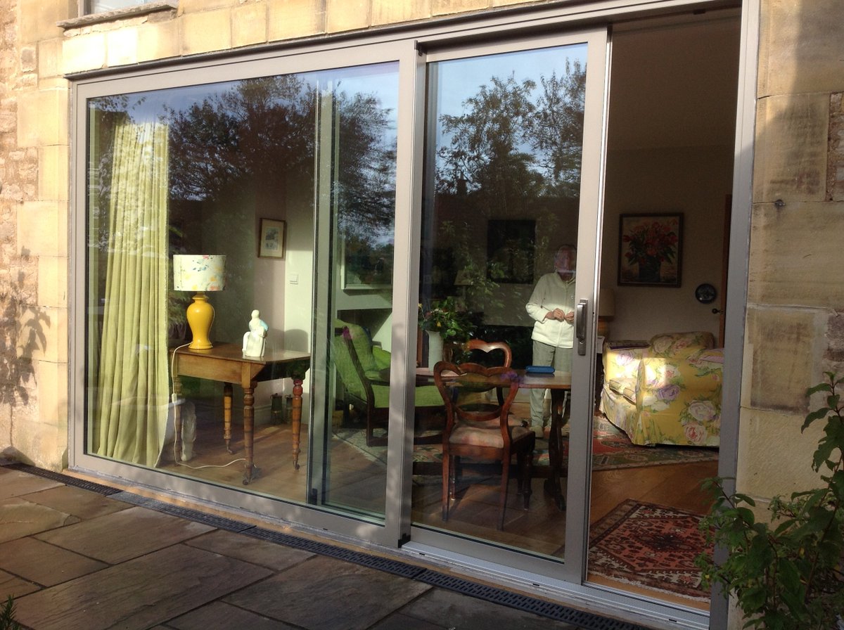 Fenetek's tweet photo. One happy customer and some great looking patio doors 😍 we love getting feedback and pictures of the finished look.

If you’re in the process of renovating, our aluminium patio doors can make a fantastic addition to any living environment. Get in touch - https://t.co/JCTpwE9X6l https://t.co/aAZkX9ePfN