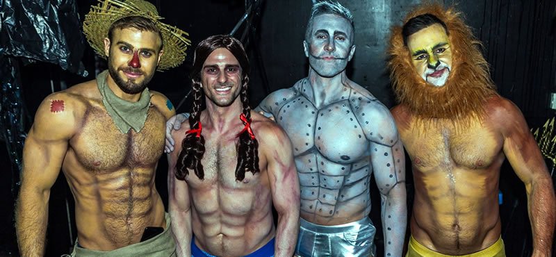 Afrikaner Taetowierte Cosplay Orgasmus
