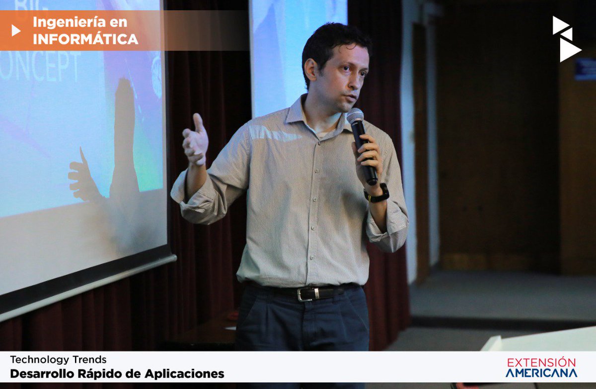 scriptcase's tweet photo. Scriptcase em foco: Nosso representante Diogenes Caraballo dando uma palestra sobre "Desenvolvimento RAD de aplicações" na Universidad Americana, no Paraguai.

#scriptcase #rad #ferramentarad #development #scriptcaseinternational #universidadamericana https://t.co/7aYaYOs3KN