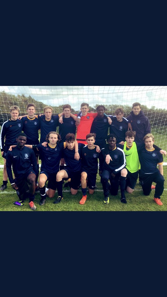Forest1stsFans's tweet photo. 2-1 win up north, dominating performance. Nothing to complain about apart from Cam’s questionable corners and Sikiru’s dodgy trim 😬 https://t.co/MMooCD3kEI