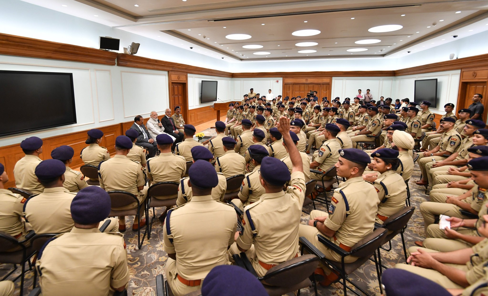 Narendra Modi on Twitter: "Interacted with young police officers from the 2018 Batch of the IPS. We discussed a wide range of subjects relating to further enhancing the working of our police forces, including greater usage of technology. https://t.co ...