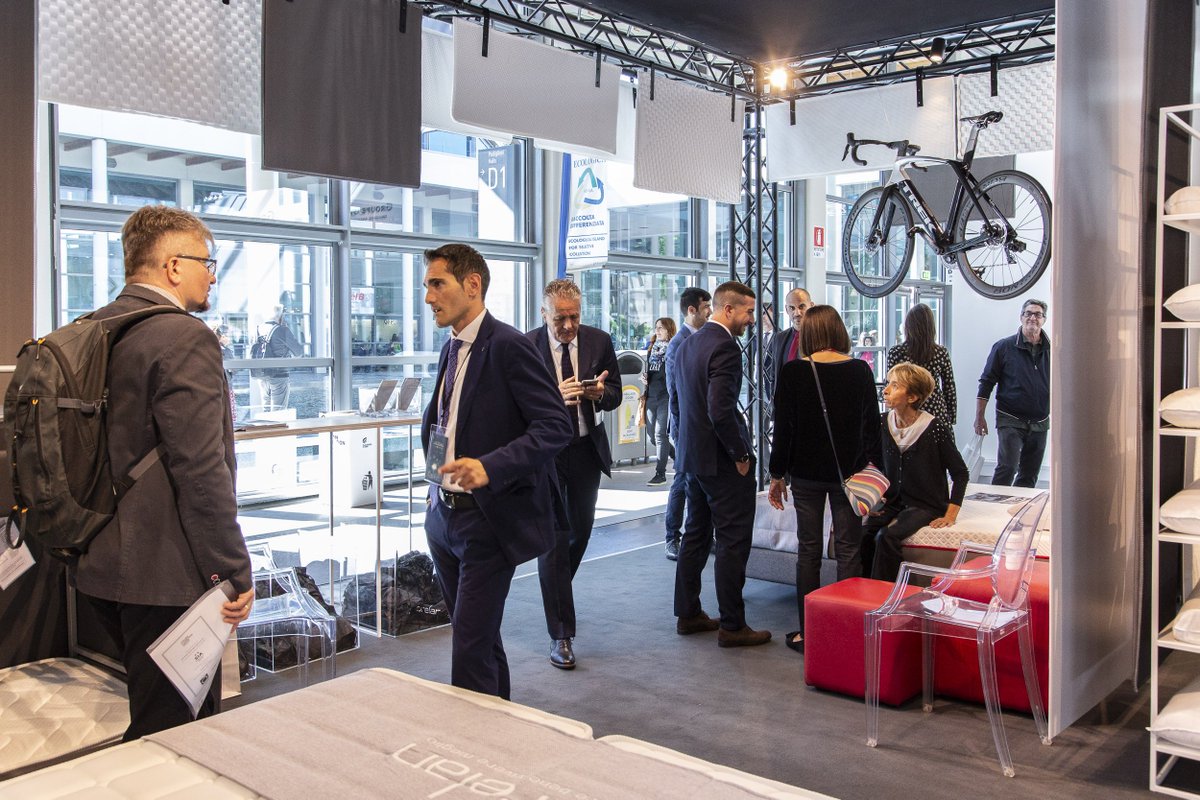 DorelansulWeb's tweet photo. Live from SIA HOSPITALITY DESIGN 2019! Il team di Dorelan ti aspetta allo STAND 115 PAD D1!
@SIA_Expo
#TTG19 #Dorelan #Distinguiti #SIA2019 https://t.co/SqDAmfxUvd