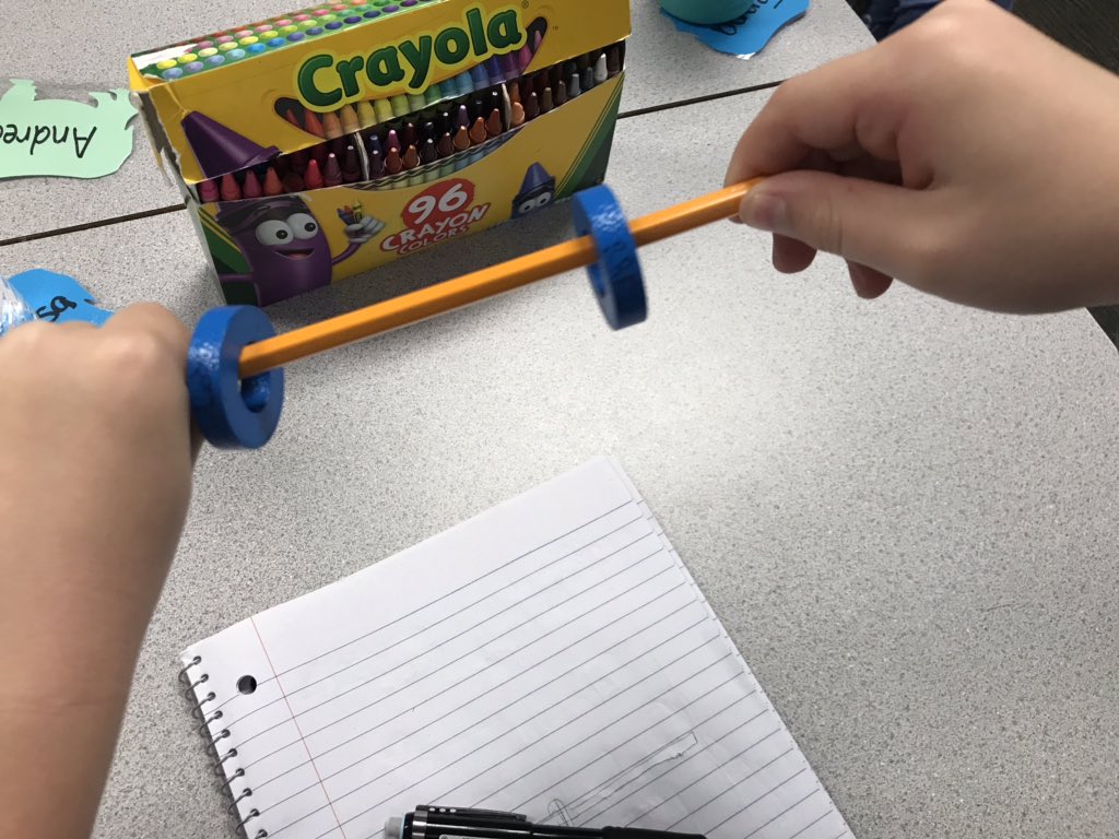 fishbeck_m's tweet photo. Magnet 🧲 Investigation @fishbeck_m @rrepride @handsonscience https://t.co/njj0ILyxBU