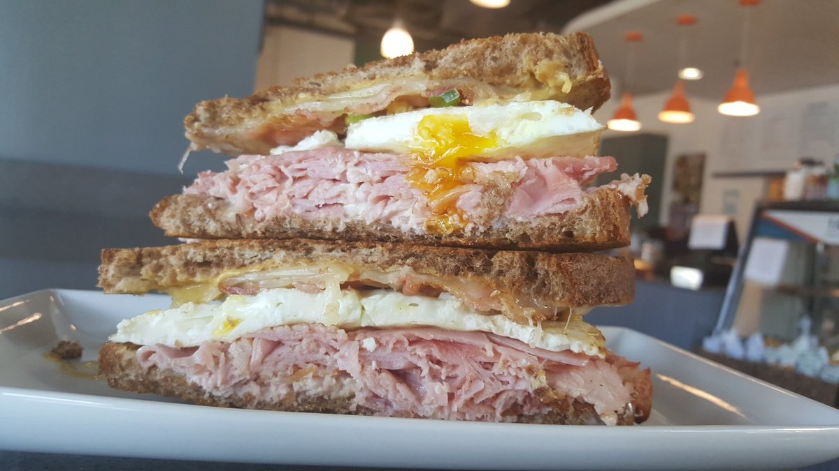 blumooneats's tweet photo. HAM AND EGG CLUB https://t.co/AR6KV0CLIS