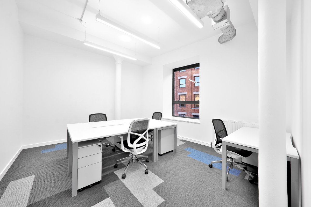 Foxglove_office's tweet photo. We have this 5 person office available at the end of November in Leith, Edinburgh! #Edinburgh #officespace #office #business #Leith #Leithlink https://t.co/29IQGOpuTE