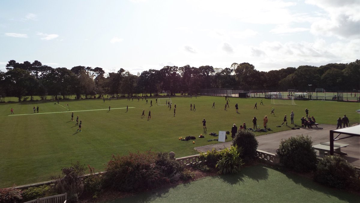 BallardSport's tweet photo. A BIG afternoon of sport today with @walhamptonprep @DurlstonCourt @fsmschool. Hockey and Football, at home and away. Great to see such great play and sportsmanship and support from parents (despite the downpour!) Currently drying ourselves off with a delicious #MatchTea https://t.co/iVd3JsabHE