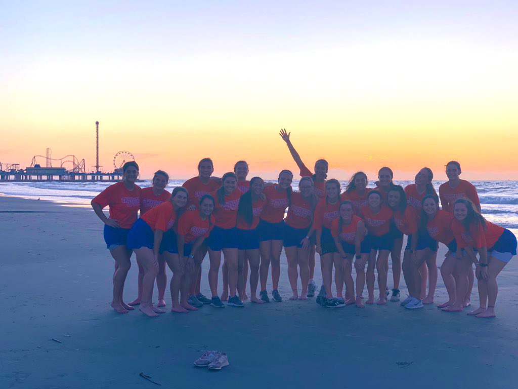GCWhitecapSB's tweet photo. Hey come out and watch these Whitecaps battle it out tonight in a 13 inning game @ HBU @ 5p.m.!🧡🥎💙🌊 #WhitecapsWay #FCAPS https://t.co/eH08oXw8he