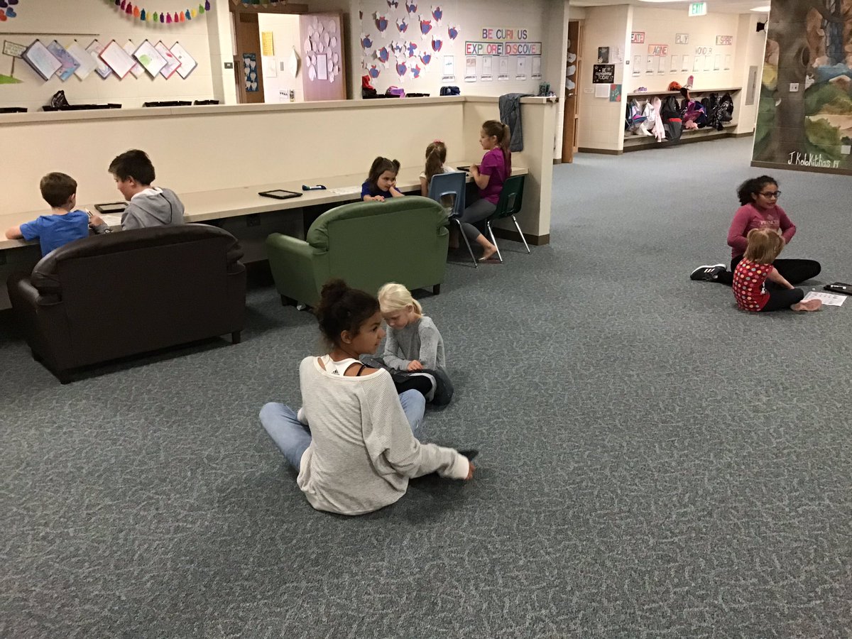 AprilsKinders's tweet photo. So excited to meet our Lineville Math Buddies and plan a dice game! 🎲 #MathBuddies https://t.co/yTkiapuVnh