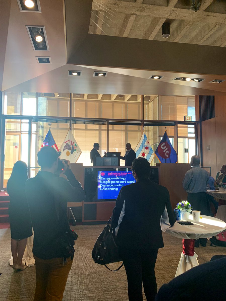 UICIPCE's tweet photo. Thank you so much to everyone who came out to celebrate IPCE’s 10th Year Anniversary! Good friends who have helped shape our mission and contribute to the Institute along the way. Here’s to ten more! #uic #civicengagement https://t.co/4Nfo6GS08q