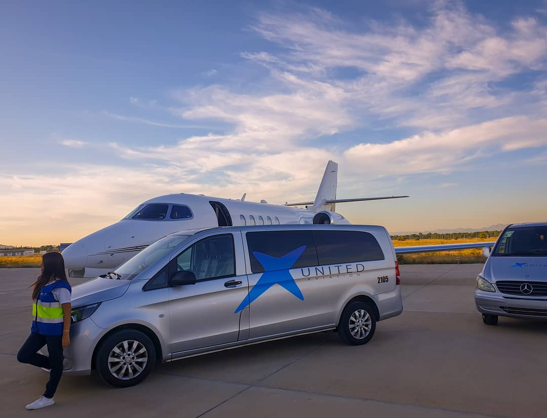 unitedaviation1's tweet photo. The United Aviation VLC team today #handlingthesky with a @netjets Citation Latitude.
#bizjet #vlc #cessna #citationjet #onlynetjets #spain #WeLoveOurWork #rentajet #textronaviation #unitedaviation #avporn #aviation4u #flyprivate #handlingagent #luxurylifestyle #vip #united https://t.co/uoHeptSp3e