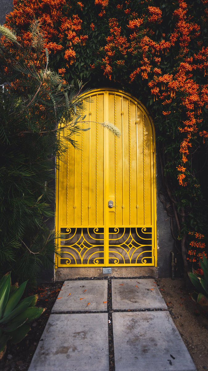bdsumner's tweet photo. "Jesus is about opening the doors to the one's we'd rather not have alongside of us." @sarahbessey #ReasonableMiracles https://t.co/6hr1pbwBsE