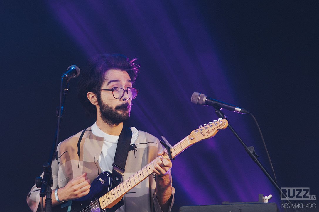 BuzzTVPT's tweet photo. Luís Severo marca 5 "encontros" com a sua guitarra.

Sabe como podes marcar presença em: https://t.co/OVSHIXSxnw https://t.co/NkRpCH3ZIf