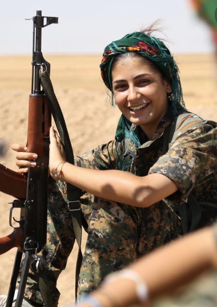 #Erdogan ha scatenato un’inquietante offensiva militare contro i #Kurdi in Siria: contro chi ha fermato eroicamente l’ISIS, pagando un enorme tributo di sangue. Italia e Ue chiedano l’immediato cessate il fuoco e impongano una zona di sicurezza per le popolazioni sotto attacco