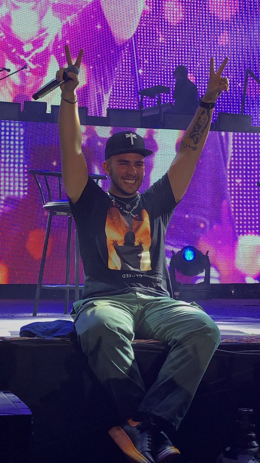 MayrasoledadMTZ's tweet photo. Admiremos a Manuel Turizo un ratito 😍😍😍😍😍😍💘

#VainaLoca #CancionFavoritaUrbano #FavoriteSongUrban #latinamas2019 https://t.co/lurHwdZpcy