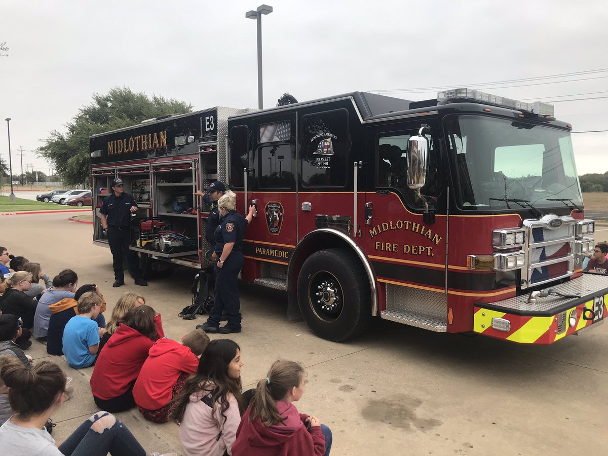 sncobb's tweet photo. Fire Safety Day at Mt. Peak!! Thank you Midlothian Fire Dept.!!!! #MPEmpower #MISDproud https://t.co/jRKtdZHTzT