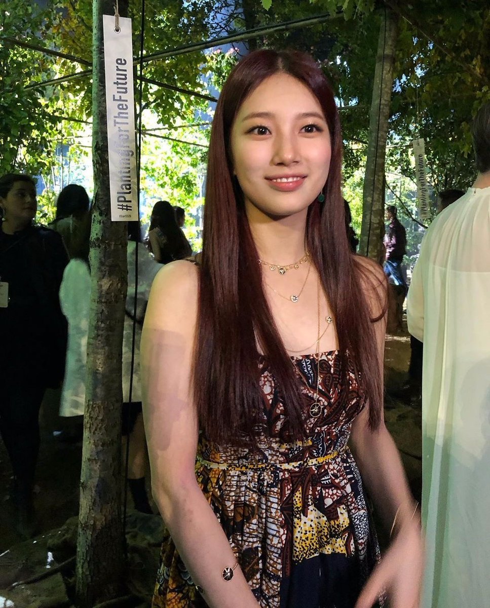 MieraZyofficial's tweet photo. Happy birthday best girl. Thank you so much for inspired us. Thank you for everything you've done. May god bless you sweet heart ❤👏👏👑

#FirstLoveSuzyDay https://t.co/cUWc2gpm0z