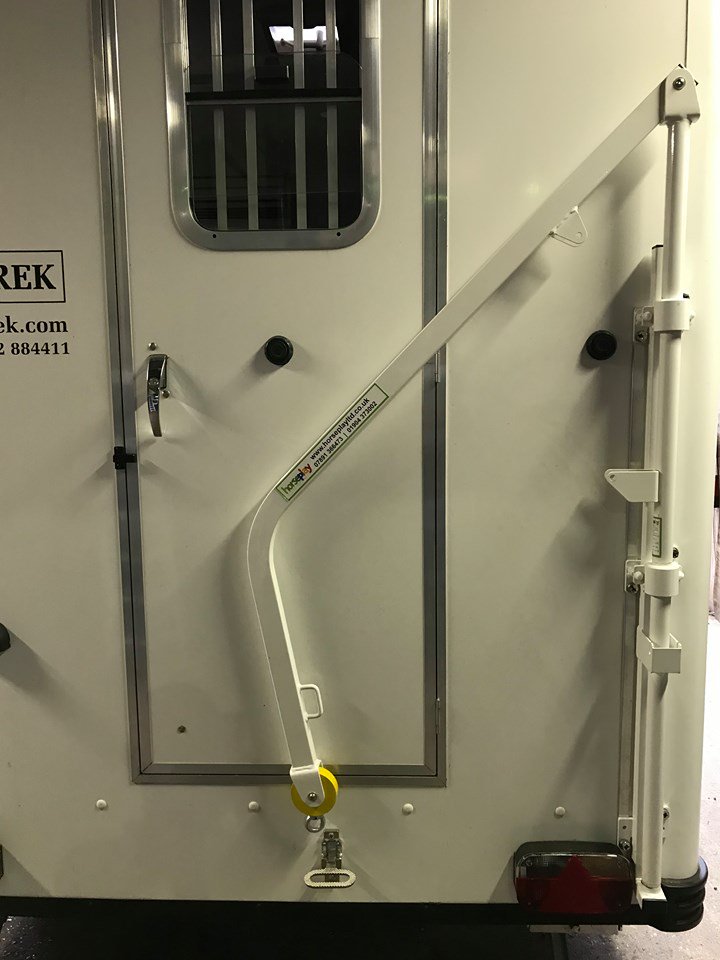 horseplay99's tweet photo. Are you struggling to mount your horse?
Have you seen our Horseplay Rider Hoist?
We are the only UK company to specialise in disability hoists to enable disabled horse riders freedom and safety whilst mounting.
@RDAnational @RacewoodLtd #rda #disabledhorserider #equitrek https://t.co/Uu9kYJsrL5