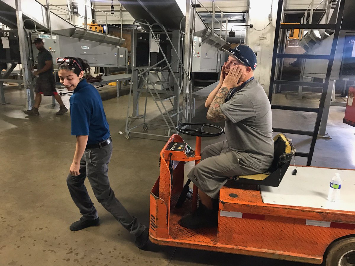 day_lions's tweet photo. #LionsRoar #SafetyFirst #HydrationIsLife #UPSService #PushingPulling #BeAware #AllIn4Safety https://t.co/zucKKEDZhv