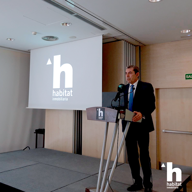 Habitat_Inmo's tweet photo. Hoy hemos presentado Habitat Alborán, Torremolinos, Málaga. En el acto han participado José Carlos Saz, nuestro Consejero Delegado; Maribel Tocón, Primera Teniente de Alcalde en Ayuntamiento de Torremolinos; José Ortiz, Alcalde de Torremolinos; Alejandro Pérez de HCP Arquitectos. https://t.co/lS1TjDaAwA