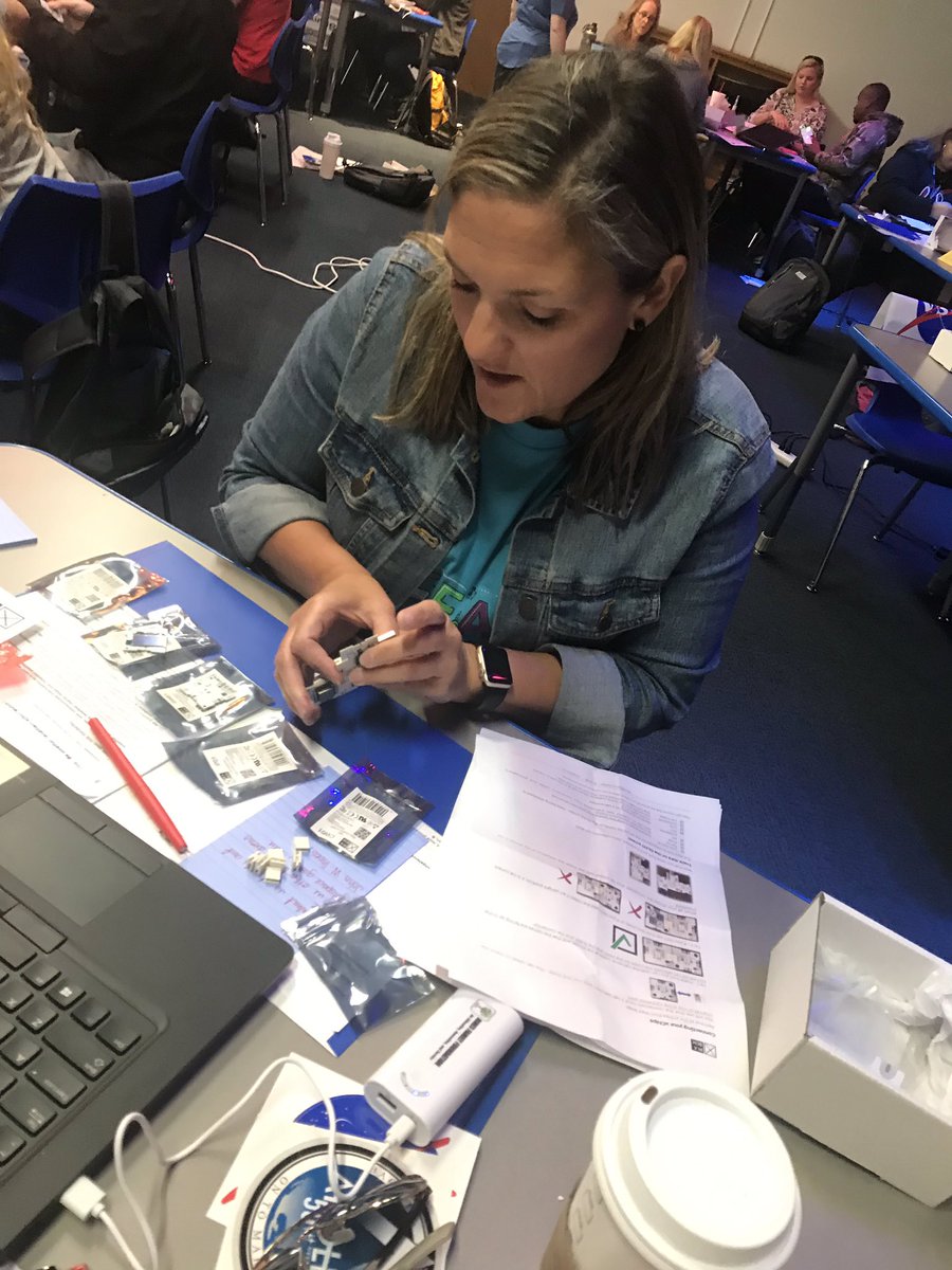 jbelcher75's tweet photo. Team Dowell! #PBLSpaceIA #CCSDGoForSpace #XinaBox #InvestInspireInnovate @CaliScienceCCSD @chrisd423 @WendyAstin @alanadavis1233 @createsomeart @kthompson04 https://t.co/dNNHGSxYYw
