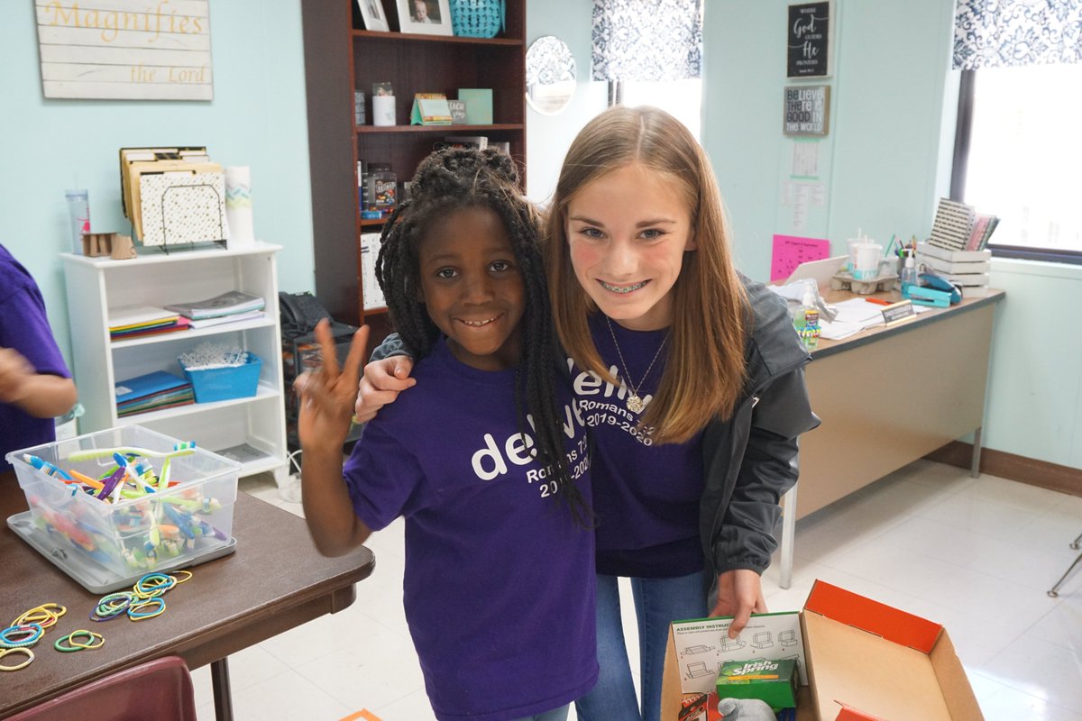 hcasaints's tweet photo. More pictures from yesterday's Shield Serve Day!โ๏ธ
Integrity Shield put together Operation Christmas Child shoeboxes๐ to support an amazing program by @SamaritansPurse! Way to go, Saintsโผ๏ธ๐
#IntegrityShield #HCAsaints #CommunityService https://t.co/SktcOcmSIv