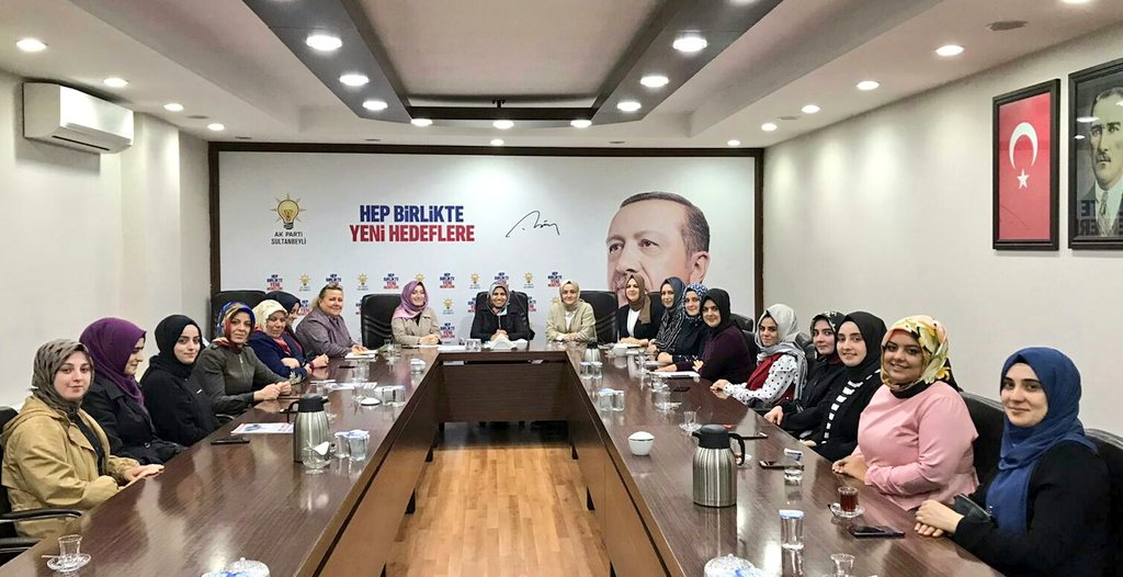 akkadinsbeyli's tweet photo. Başkanımız @Fadime_A_ başkanlığında ,İl Koordinatörümüz @GONULISKENDER_ 'in katılımı ile Yönetim Kurulu toplantımızı gerçekleştirdik. https://t.co/5dbccFT7rj