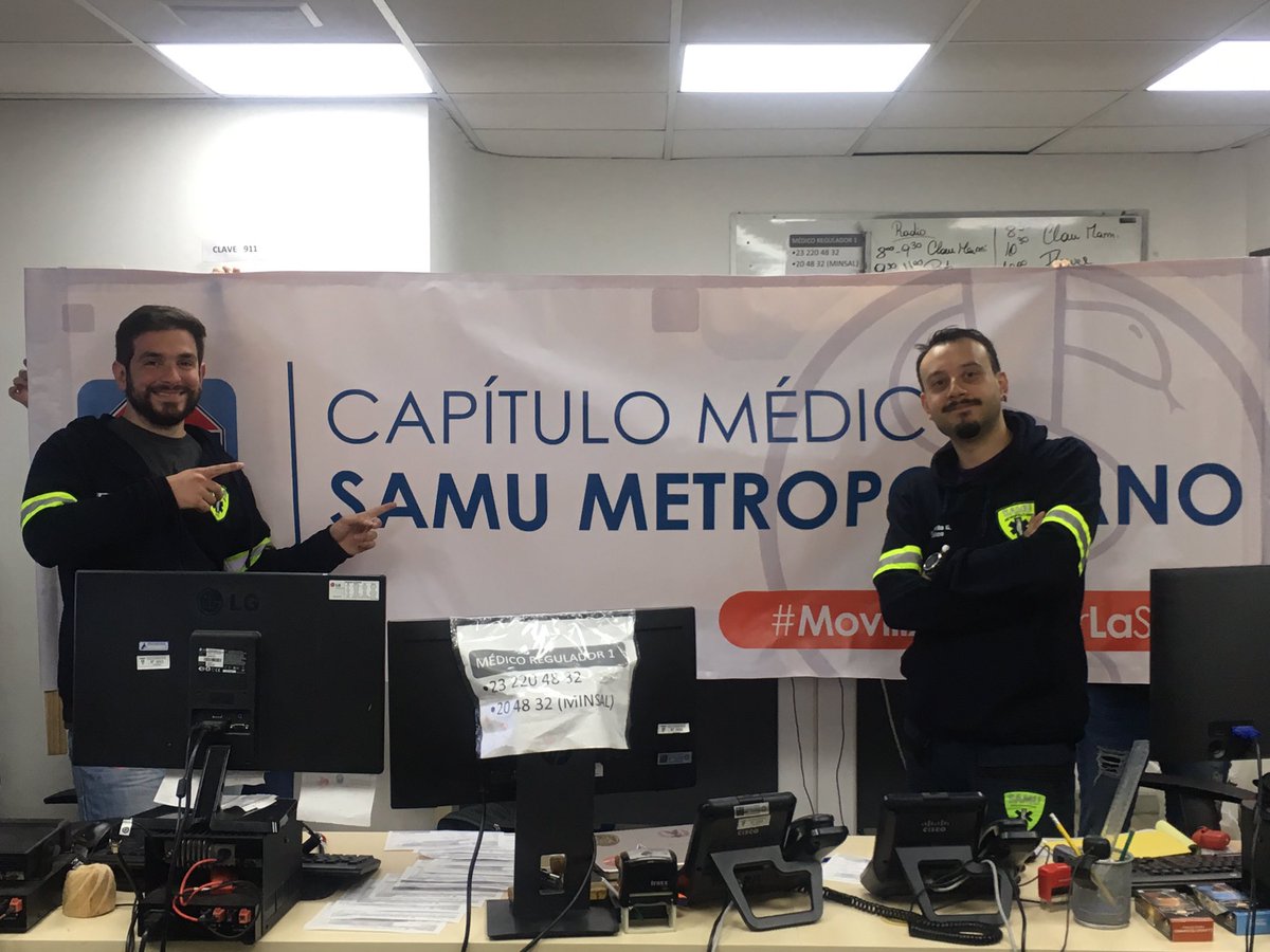 Capitulo Medico SAMU Metropolitano (@medsamumetro) on Twitter photo Desde el Centro Regulador del <a href="/Samumetropolita/">SAMU Metropolitano</a> también apoyamos la movilización mientras se trabaja #SaludSinLucas #MovilizadosPorLaSalud Desde el Centro Regulador del <a href="/Samumetropolita/">SAMU Metropolitano</a> también apoyamos la movilización mientras se trabaja #SaludSinLucas #MovilizadosPorLaSalud