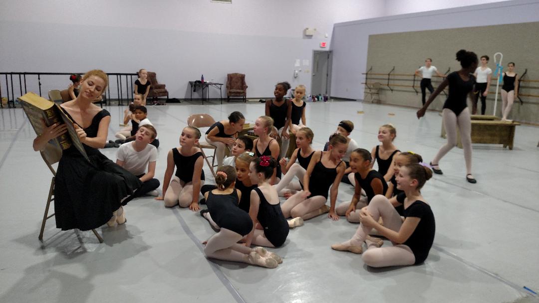 floraposteraro's tweet photo. A behind the scenes look at @CPYBallet as students prepare for Kelly Ann Sloan’s "Once Upon A Rhyme” Oct 26 and 27 @whitakercenter in Harrisburg.  Get tickets at https://t.co/M4r2JwYs0d.

@CarriePChick @AnneDGallaher @MillerMelissaM @Chick2ChickUSA @CBS21NEWS #dance #ballet https://t.co/K4QHBxFIqA
