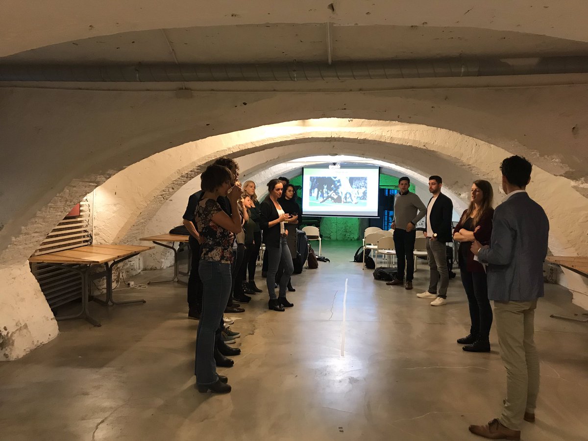 YURPS samen met <a href="/Het_Kadaster/">Het Kadaster</a> aan de slag! Wat kunnen en mogen we doen met #data? Hoe kan data ingezet worden om jouw en mijn omgeving mooier te maken? Na vanavond weten deze deelnemers meer!