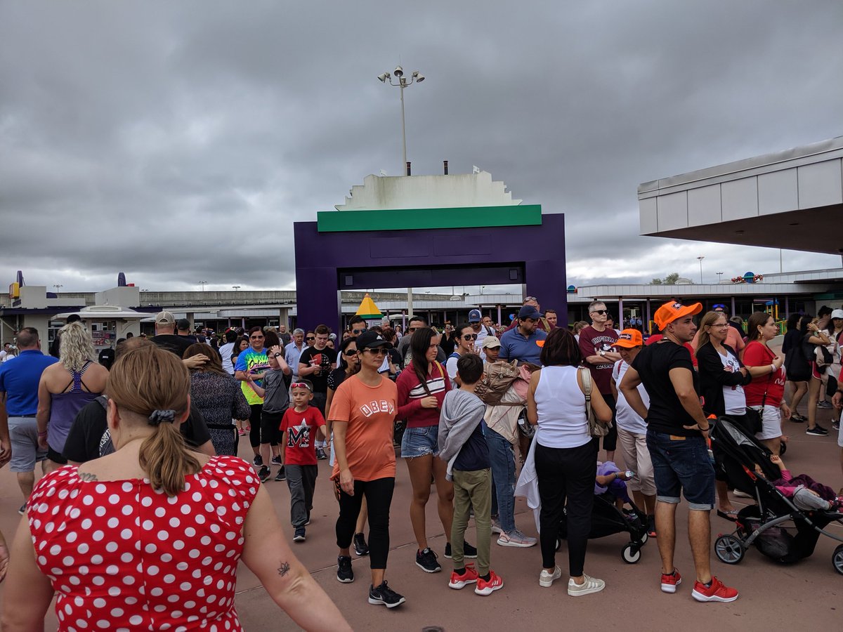 WDWNT's tweet photo. If you're on your way to or leaving from The Magic Kingdom, be aware the express monorail is currently down. Cast members are encouraging guest to ride the ferryboat to and from the Ticket and Transportation Center! https://t.co/PpMzGkmbyZ