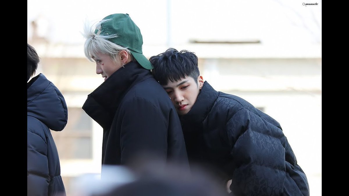 wooseok on yanan& #39;s back uwu