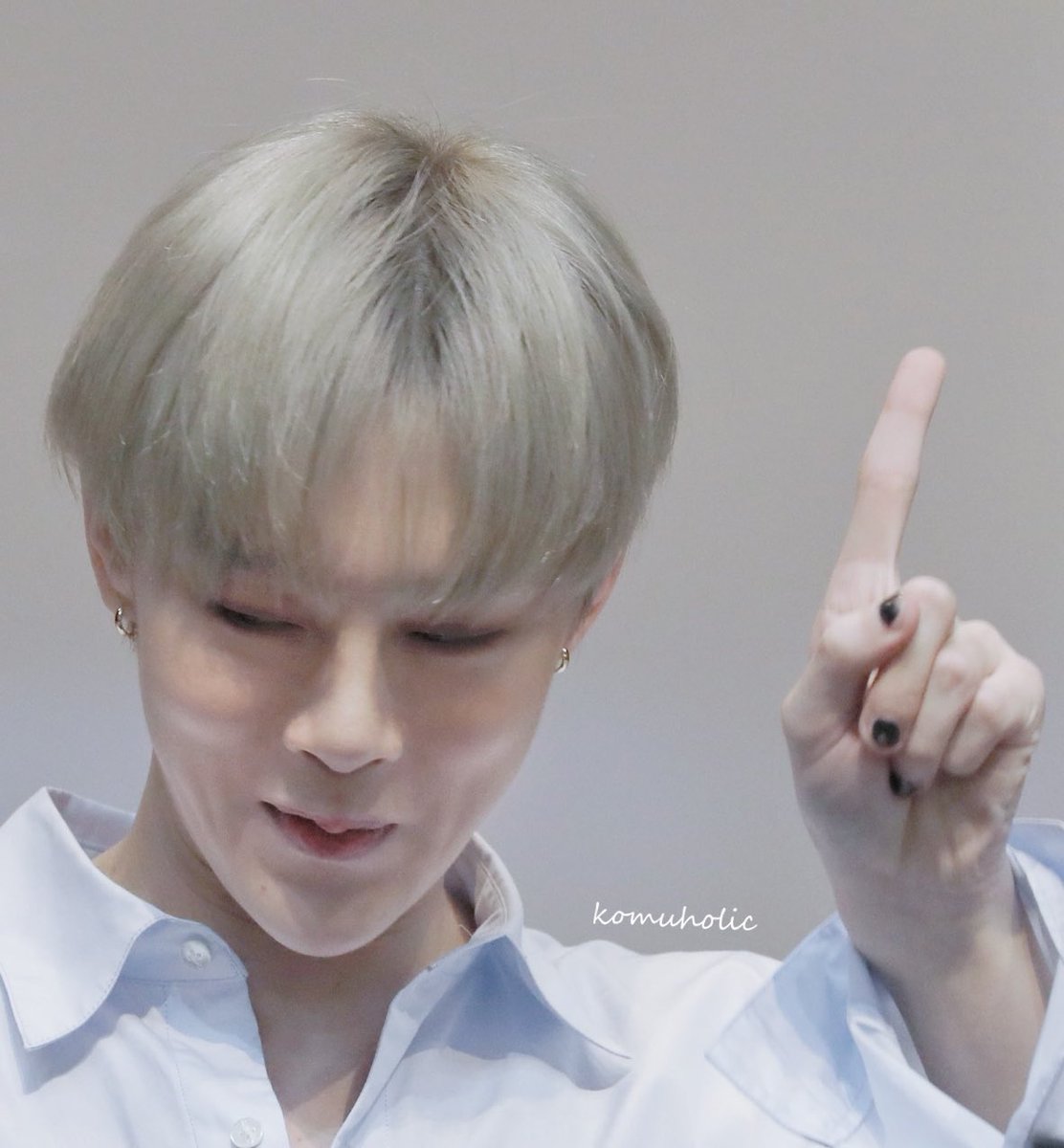 KOMUHOLIC🐰 tweet media