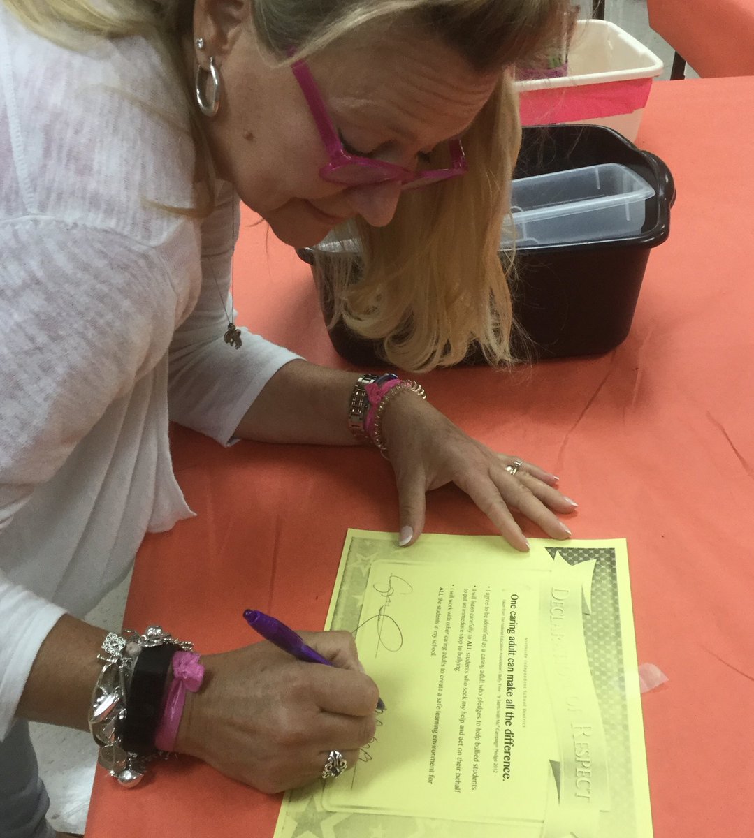 CableScience's tweet photo. R-E-S-P-E-C-T! Listening to and respecting others is what it means to me! @NISDCable @NISDCounseling @RCarrizales80 #CableLegendary
#DeclarationofRespect https://t.co/Im9QAtmv0R