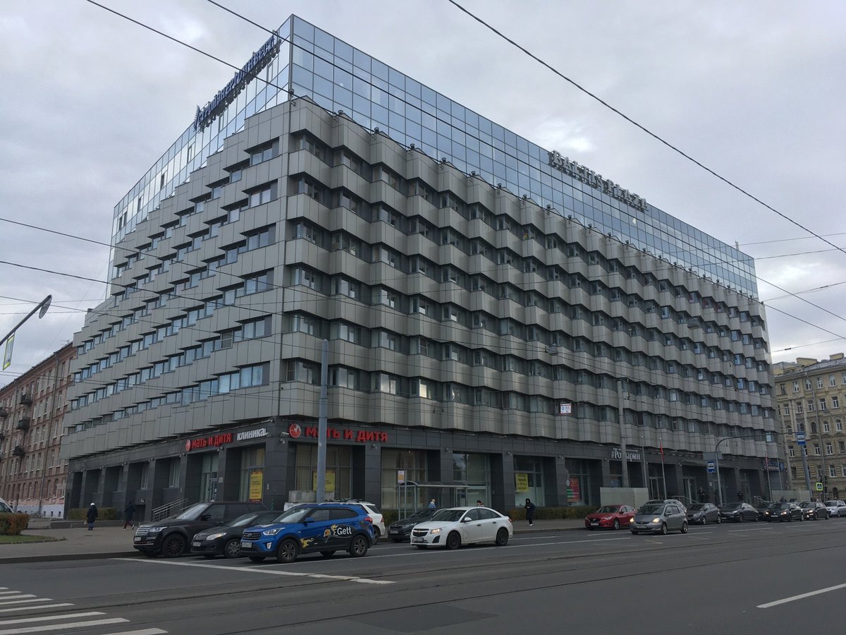 tembidle's tweet photo. "Симпатичный БЦ с симпатичным панорамным видом видом с последнего этажа" #FoursquareFind @ БЦ «Baltis Plaza» https://t.co/dGa96a66UM https://t.co/6GzN6aBF35