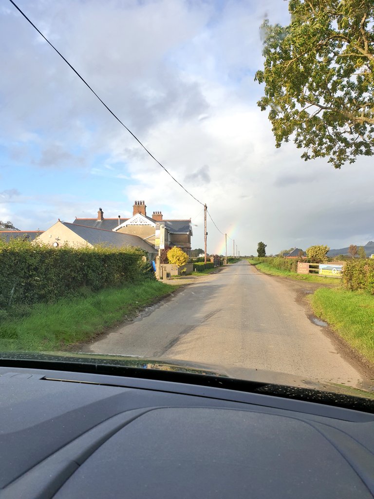 broightergold's tweet photo. Stopped to take this picture... a big rainbow shinning on the "golden field" where the #BroighterHoard gold collection was found! Now in @NMIreland discovered on our farm in 1896. #history #farming #Goldhoard #rapeseedoil #broightergold #LiquidGold #tastecauseway
☂️☂️☂️☂️😫 https://t.co/rEvsUfipWQ