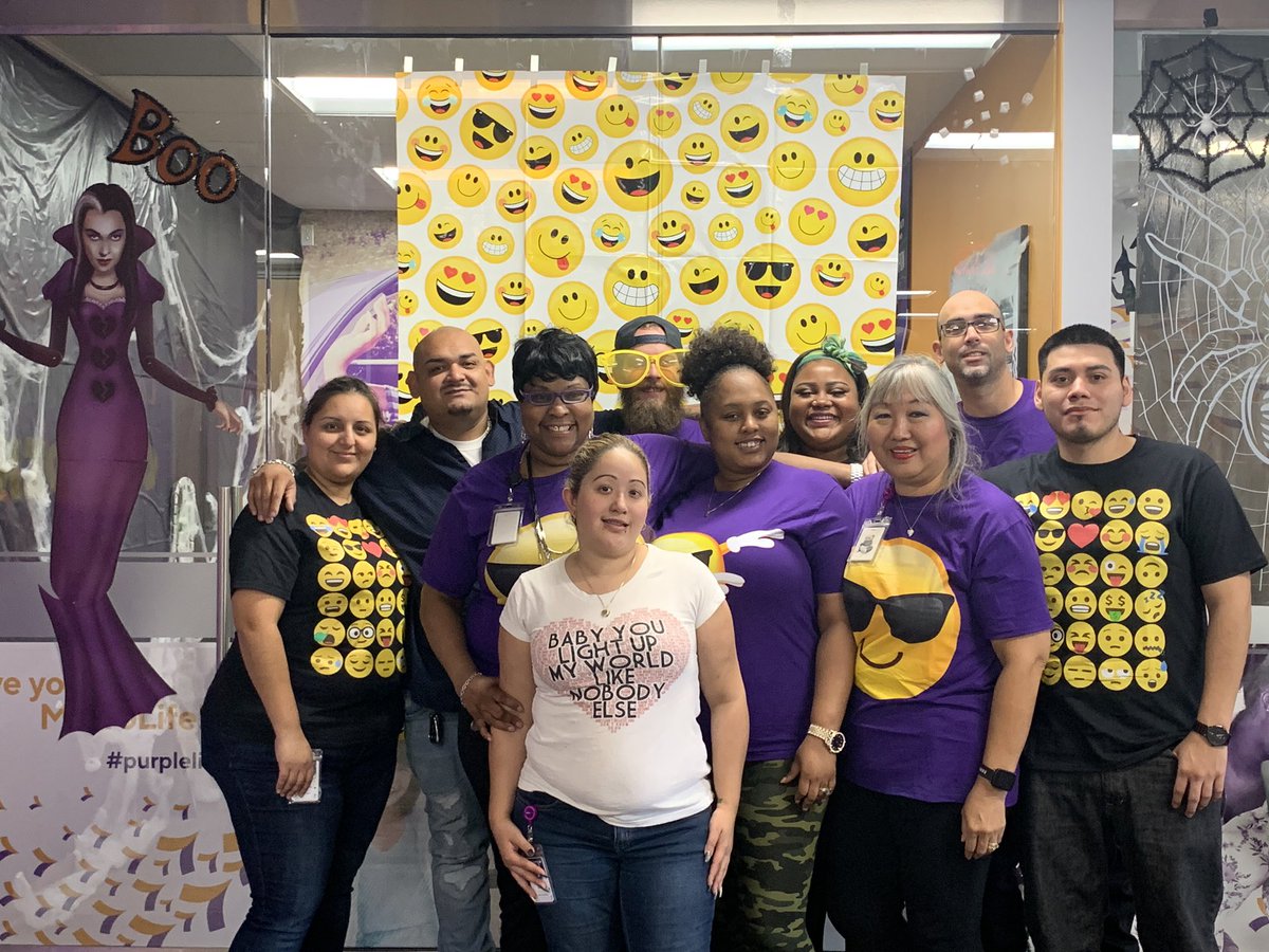 HuieLily's tweet photo. Customer service-Day 2-emoji 😎Day @Josie_MPCS @Greg_MPCS @CarmenV670 #MetroDallas https://t.co/akF0X98xTU