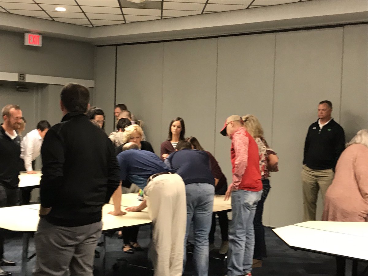 DrmartinPSU's tweet image. Escape room activity with Color Code #GBLeaders