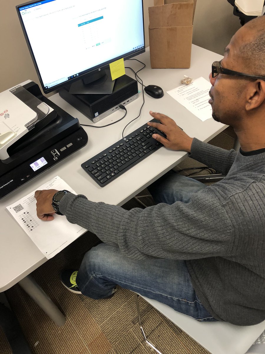 csmith4_smith's tweet image. We play hard and work hard💥 at the same time.  #modelingexpectations @NorthForestHigh