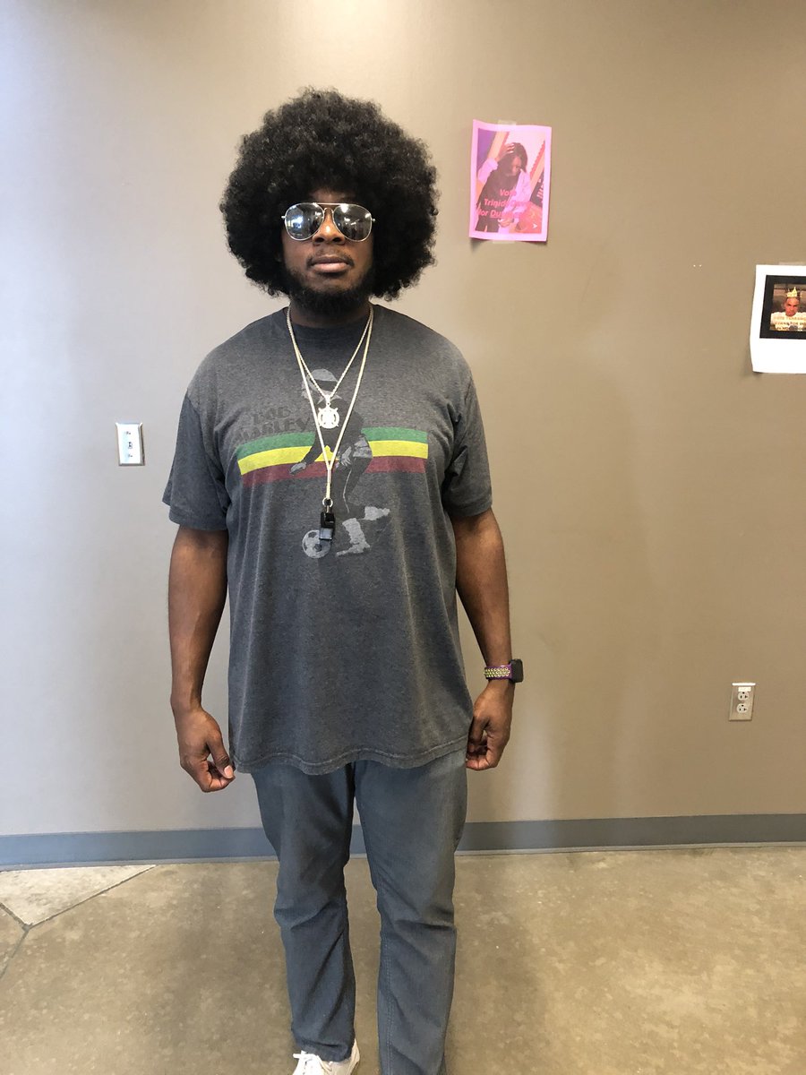 csmith4_smith's tweet image. We play hard and work hard💥 at the same time.  #modelingexpectations @NorthForestHigh