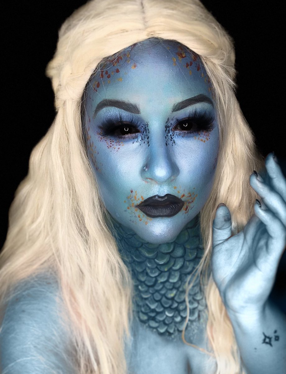 cherebeauty's tweet photo. The call of a Siren
@MorpheBrushes @mehronmakeup @thekatvond @TooFaced  https://t.co/xnW7Nn0ZkW https://t.co/3BvEiAoPIR