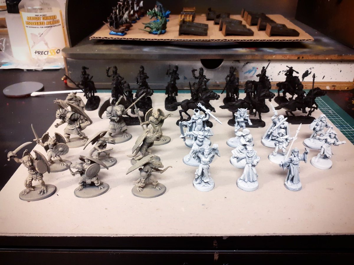 Ya han pasado por el aero las minis de #RalPartha ahora a los pinceles!
.
#PlayinColorStudio
#miniature #miniaturepainting #comissionpainting #paintingminiatures #ralparthaminiatures #draconians #draconianos #dragonlance #advanceddungeonsanddragons https://t.co/IyRwUscWcn