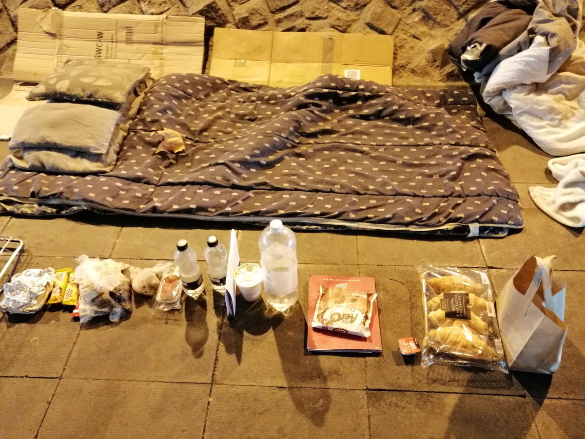toubuya's tweet photo. I came across a  #homeless persons bedspace under a bridge. They had all their food lined up beside the duvet. #WinterIsComing #beinghomeless #uk #lifestyle #shelterUK https://t.co/qNCRqf453Y