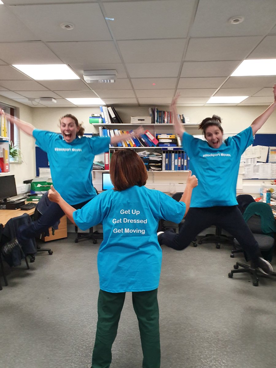 rachelblack000's tweet photo. Daily catch up with @hannahs7 and @JaniceA84881216 ending up in some #stockportmoves! Remember to do your star jumps and press ups and keep moving! @StockportNHS @rosie_holden #MoreForFrailty https://t.co/9qJ7R53WPV