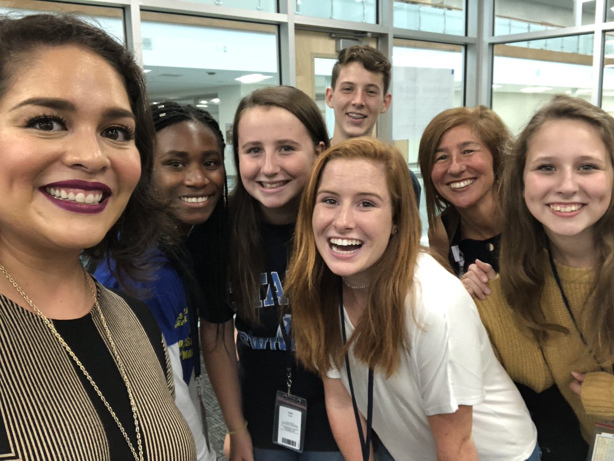 BeechwoodMiddle's tweet photo. BMS is quite newsworthy!!! Enjoyed our visit with WLTX. https://t.co/m1LUwGaY5j