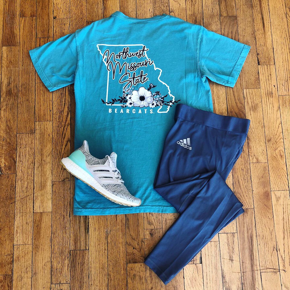 VilleJocksNitch's tweet photo. Comfort color tee available in short AND long sleeve!! https://t.co/w9BcVrvwaH