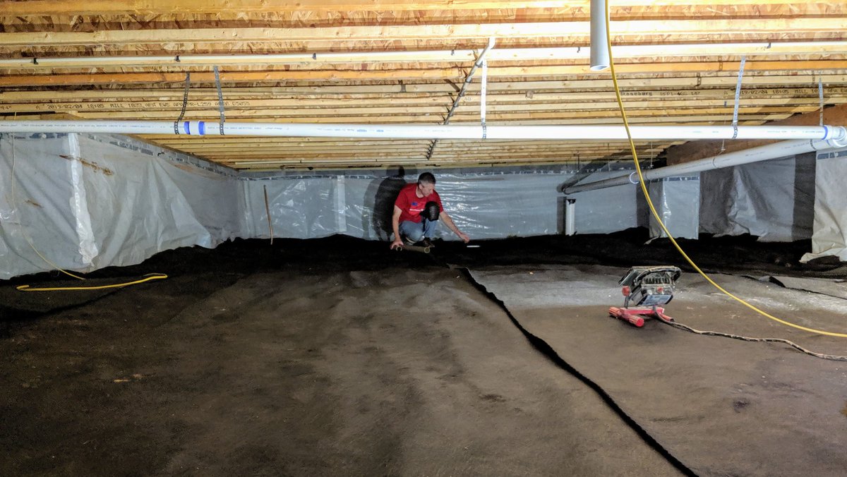 MrDavidDowd's tweet photo. #BofAVolunteers are proud to spend their day framing, hammering, & sawing as we continue to help provide homes for people in #WNC! We are honored to award a @BankofAmerica Charitable Foundation grant to our partner of 20 years, @AVLHabitat! #GlobalBuildWeek #BofAGrants https://t.co/e5VWGoc5tF