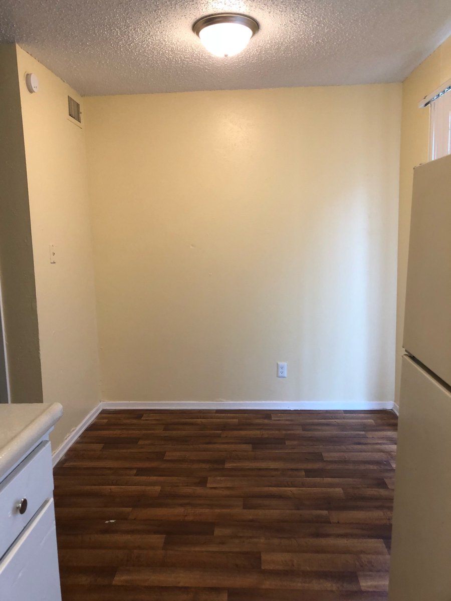 VDSonoma's tweet photo. #fallspecials #apartmentshomes #VDS come let us make choosing a home a little easier https://t.co/sQVA7LyYgE