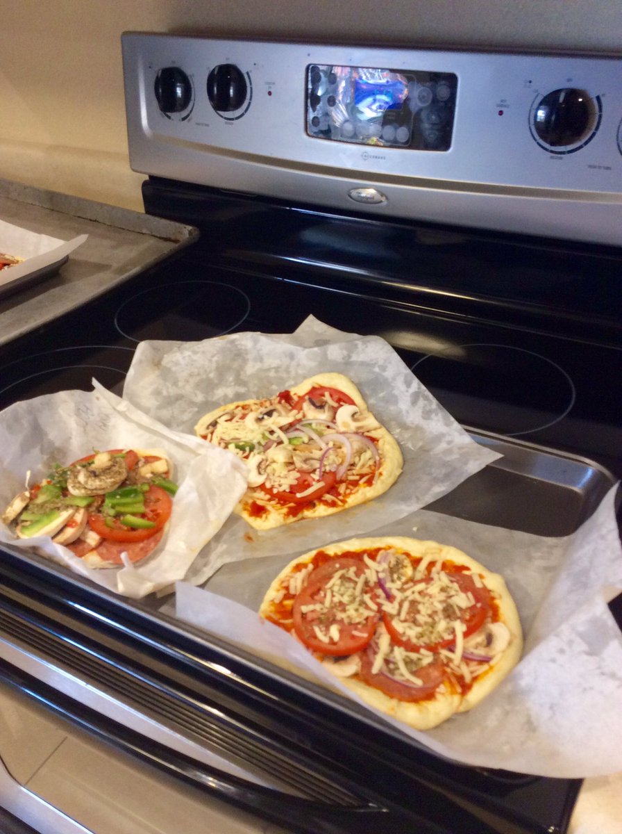 southbrook_'s tweet photo. Today is Beer 🍻and Pizza 🍕 Day! 
We skipped on the beer, as Southbrook resident chefs needed their full attention in the kitchen to create delicious home-made pizzas!

#BeerandPizzaDay
#HomeMadePizza
#SouthbrookRetirementCommunity
#RetirementLiving https://t.co/IfSRVMIBuk
