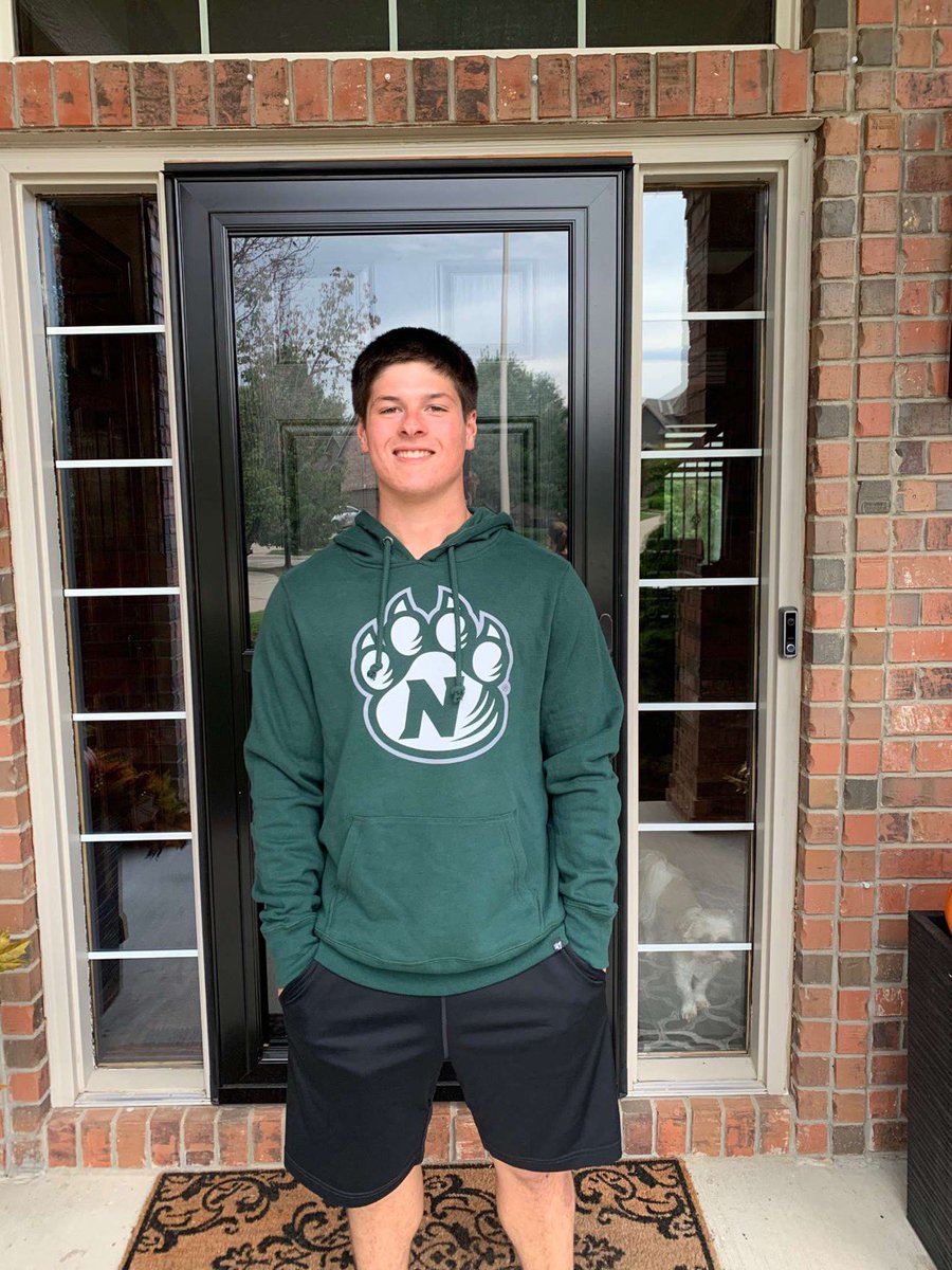 _bennjoness's tweet photo. After much thought, I am excited to announce that I have committed to Northwest Missouri State University to further my academic and baseball career! I want to thank my family and coaches for helping me get to this point! #OABAAB @NWBearcatBSB @ProdigyBasebal @Jays_Baseball https://t.co/0UtB6NrgAB